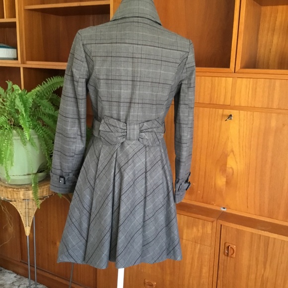 ASO ALICE CULLEN IN ECLIPSE ANTHRO INVERNESS COAT - Picture 4 of 13